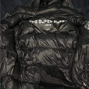 Men’s THE SUPER PUFF(XL)
“Liquid shine”